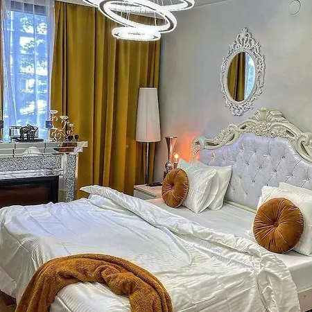 Stylish Near Metro. דירה אספו